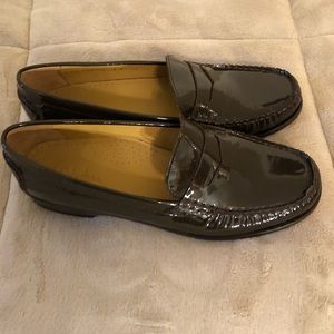 Flat Loafer